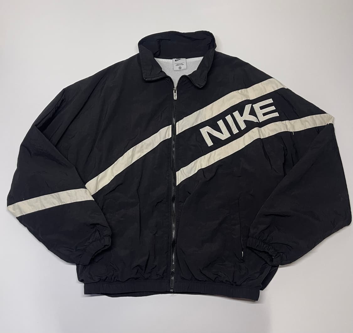 나이키 빅로고 바람막이 XL 상품이미지2