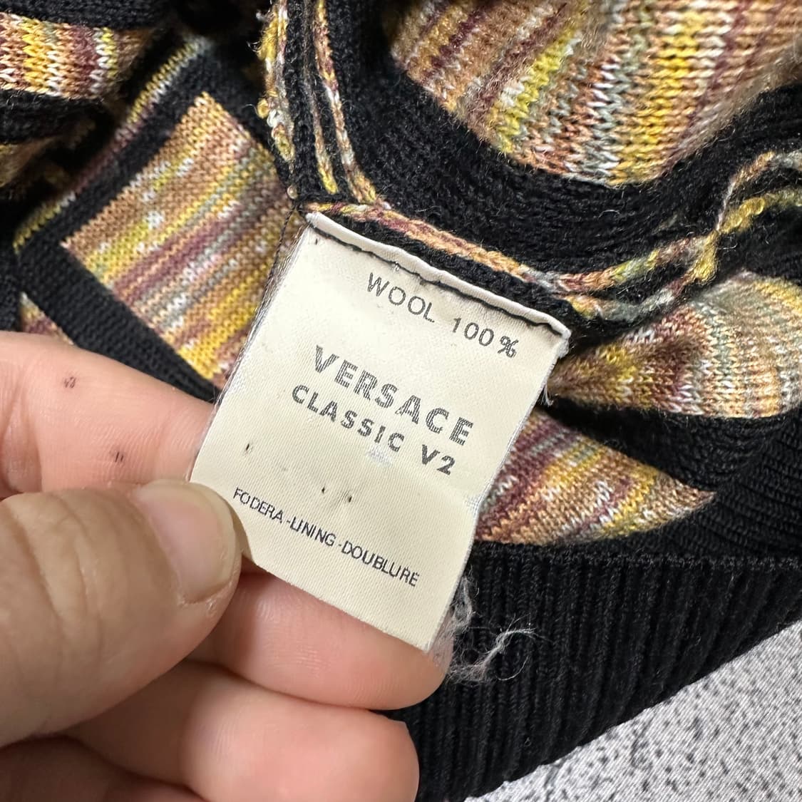 ✨ (바배) 베르사체 클래식 V2 메두사 니트  상품이미지4