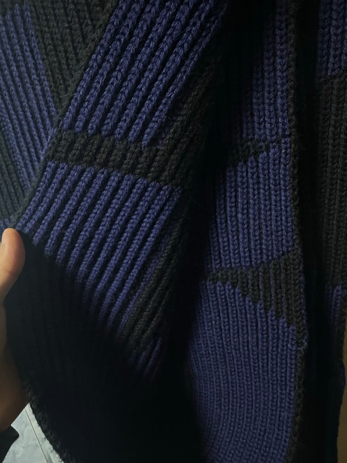 (새상품급) 발렌시아가 리버시블 프린트 울 머플러 상품이미지3