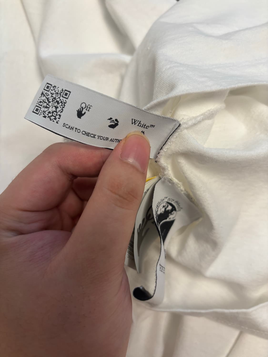 오프화이트 반팔  상품이미지6