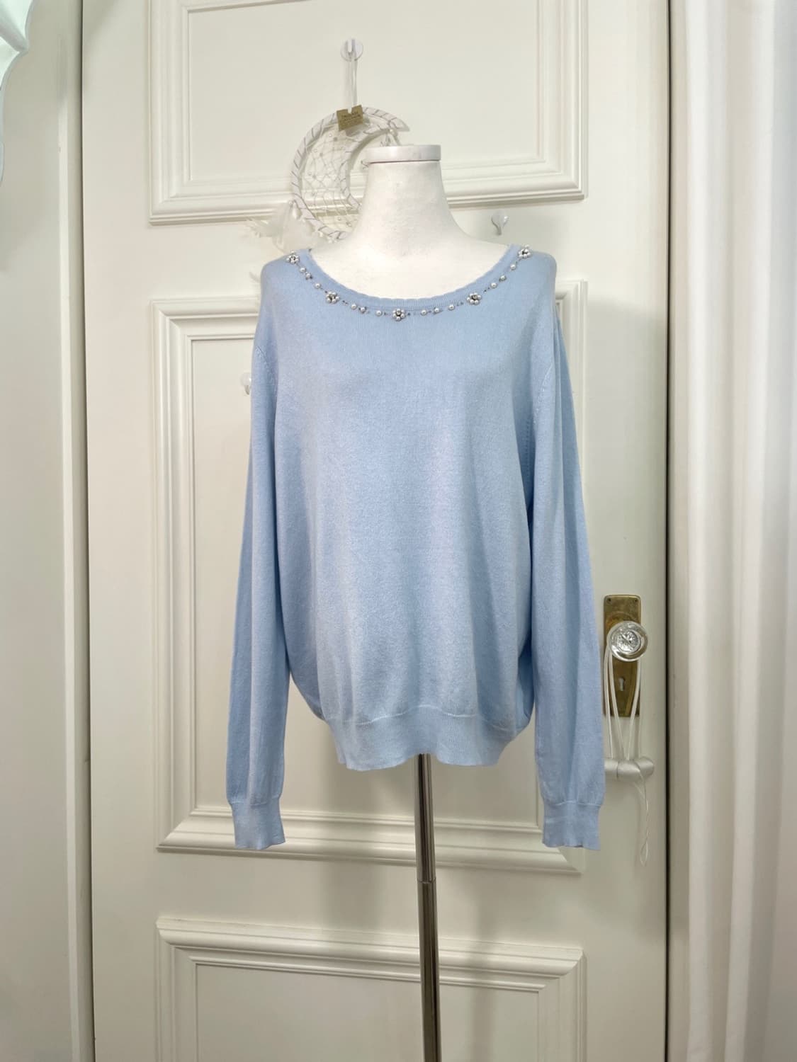 blue neck beads point loose knit top 상품이미지1