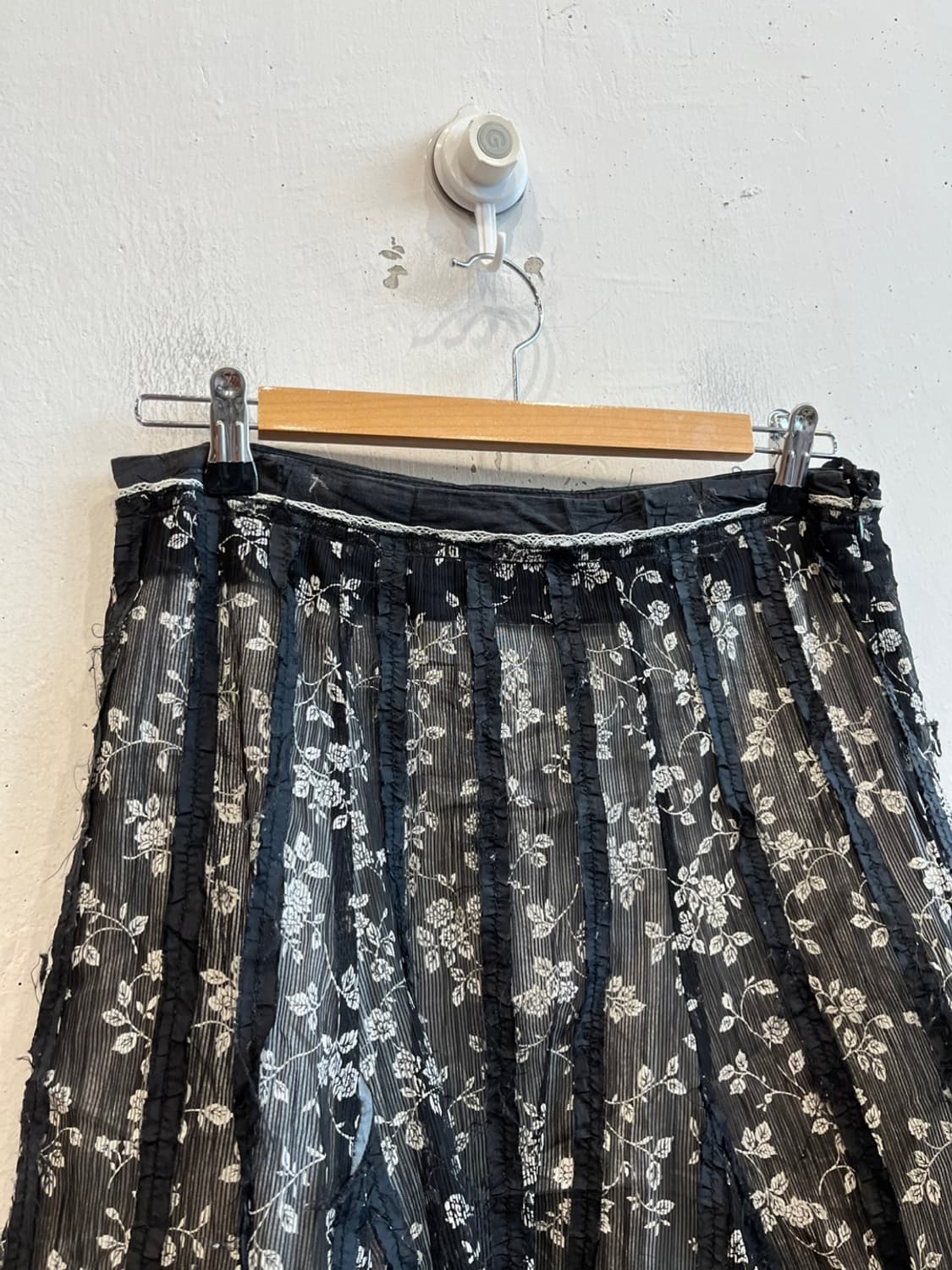 BLACK BUTTERFLY JPN 프릴 스커트 치마  상품이미지3