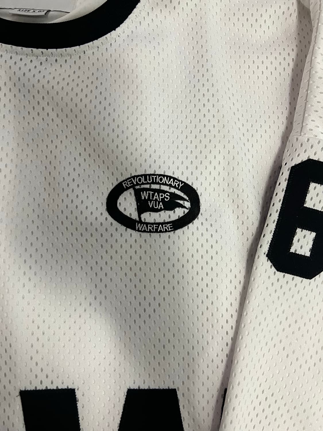 더블탭스 WTAPS NETMINDER 화이트 롱슬리브 상품이미지5