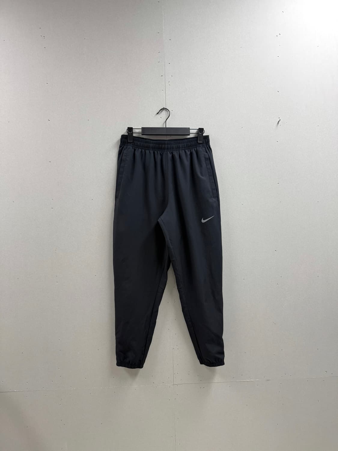 남성 M / 나이키 챌린저 드라이핏 우븐 팬츠 블랙 상품이미지1