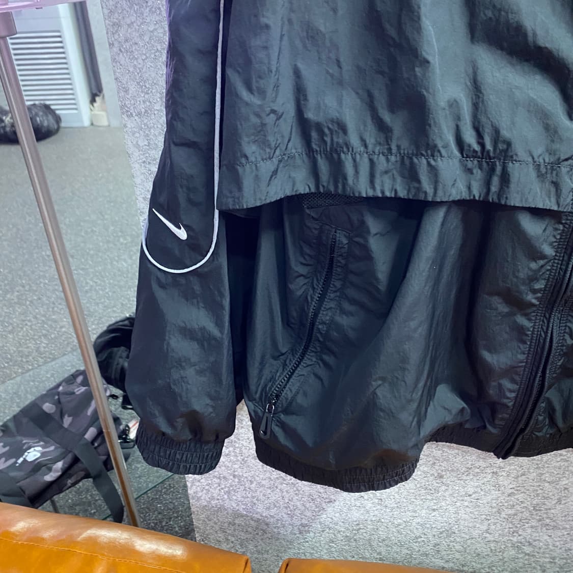 나이키 NSW 솔로스우시 우븐 트랙 자켓 블랙 B4378  상품이미지5