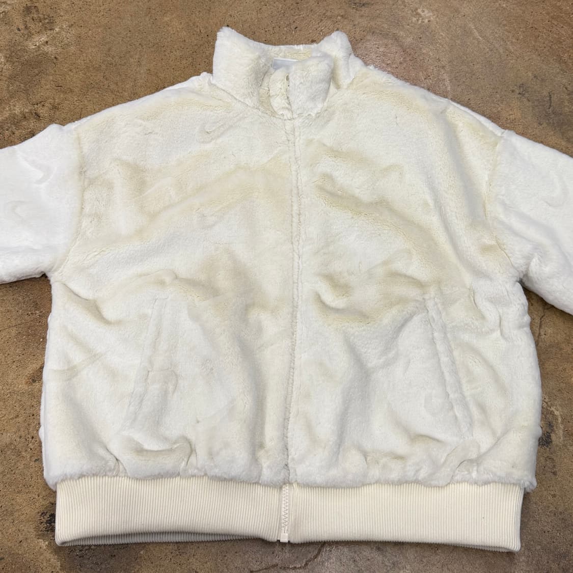 나이키 퍼 화이트 자켓 상품이미지3