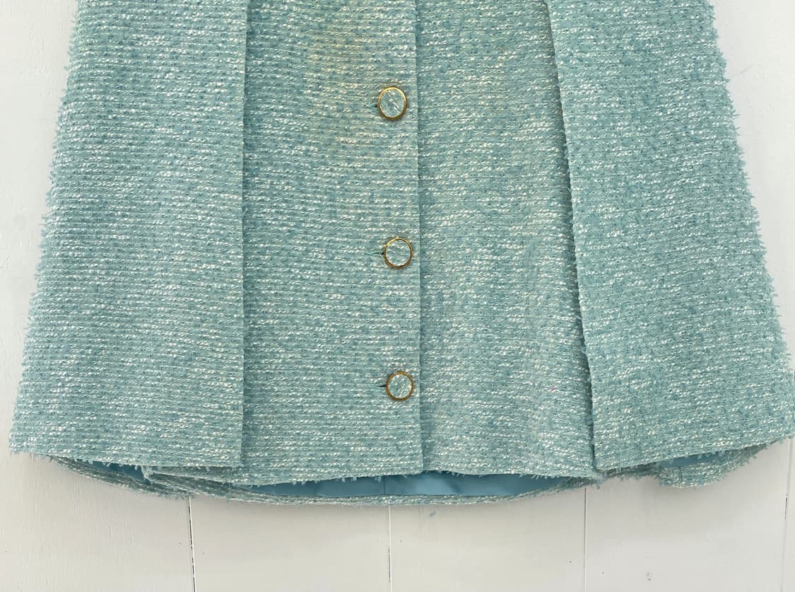 딘트(DINT) 민트 골드버튼 트위드 케이프 자켓 상품이미지4