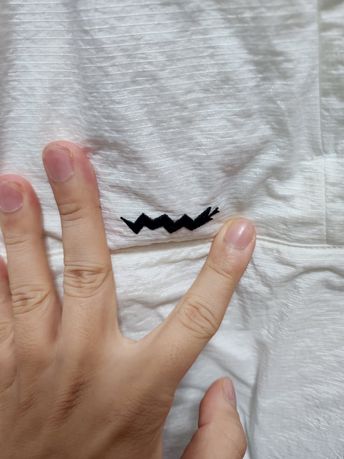 예스아이씨 화이트 바람막이  상품이미지4