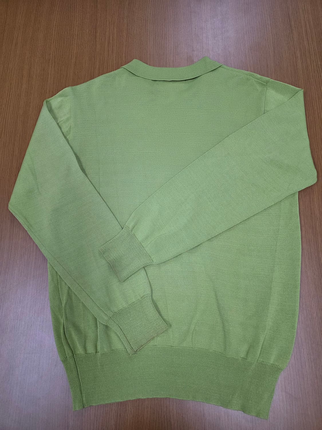 수아레 오픈 카라 니트 그린 상품이미지5