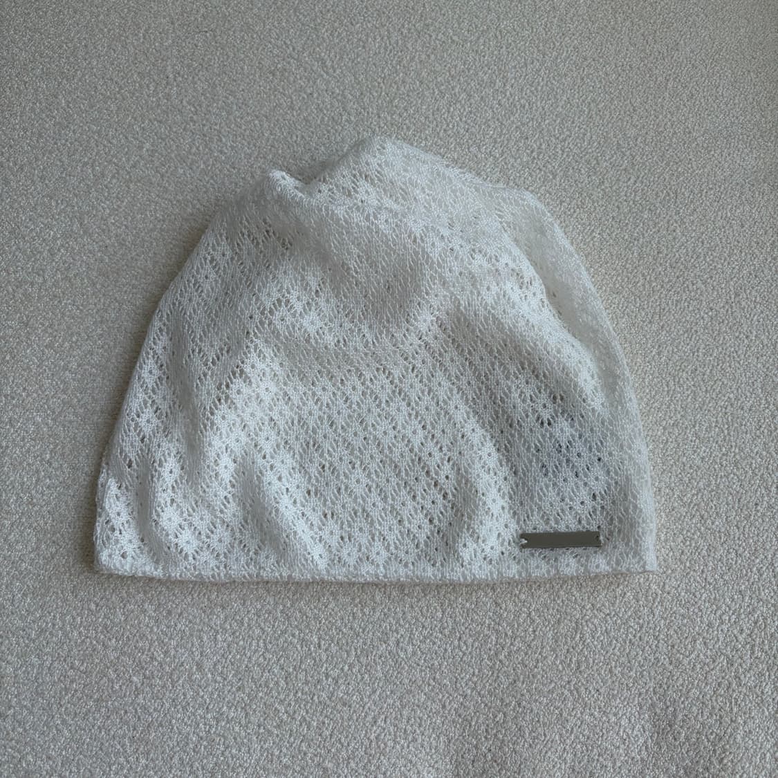 폴리수엠 LACE SCRUNCHED BEANIE, WHITE 상품이미지3