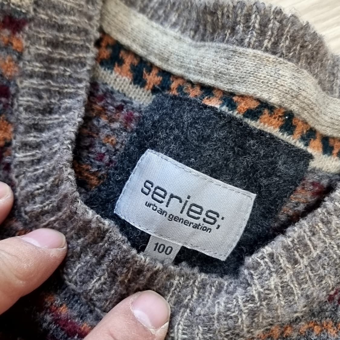 시리즈 빈티지 패턴 니트 스웨터(100) 상품이미지3