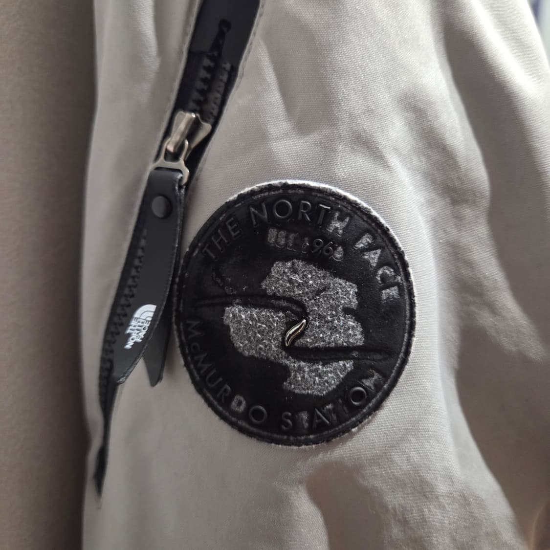 노스페이스 맥머도 키즈 패딩 140 상품이미지7