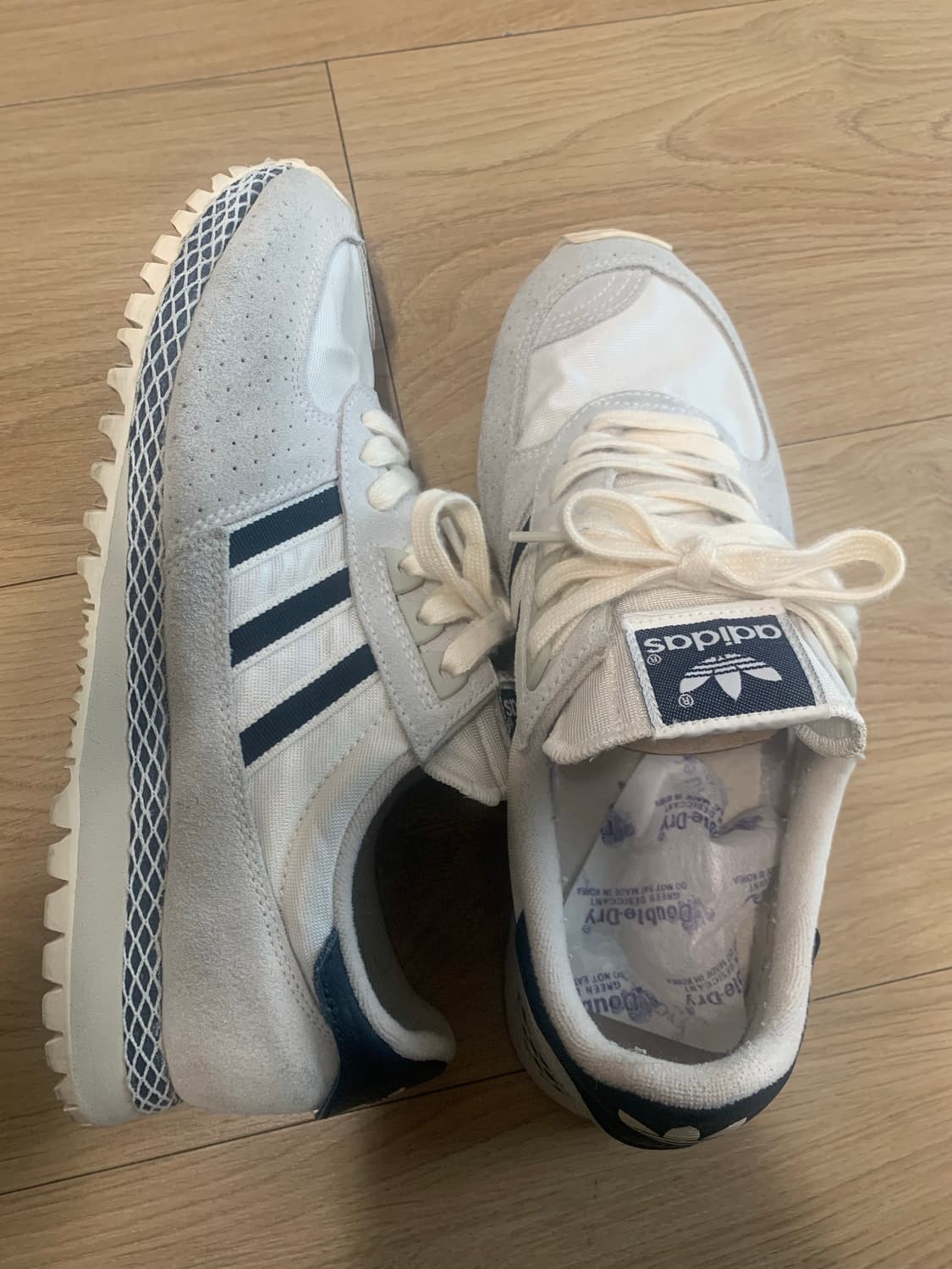 아디다스 시티마라톤 사이즈 260 판매 합니다 상품이미지4