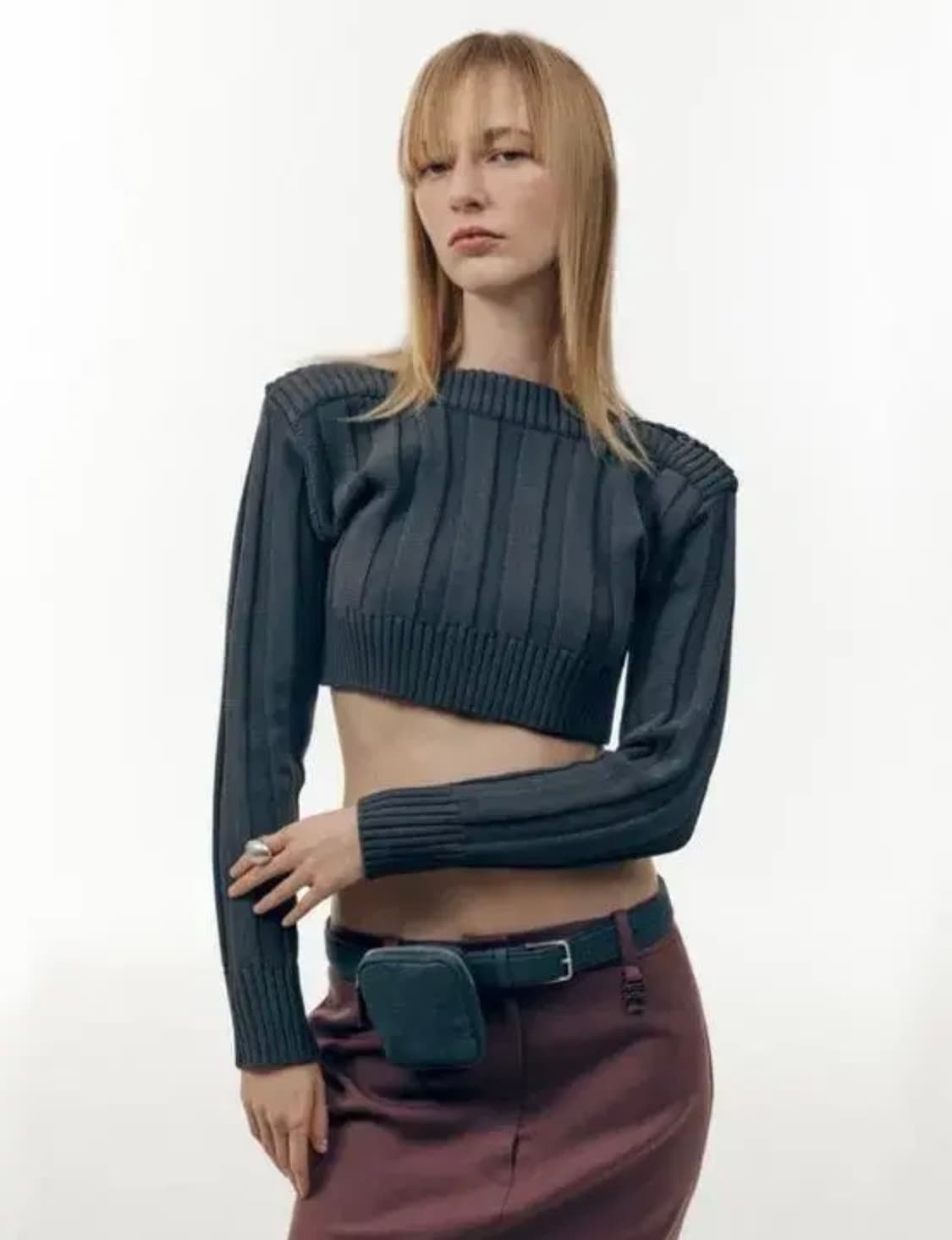 로우클래식 보트넥 크롭니트 상품이미지1