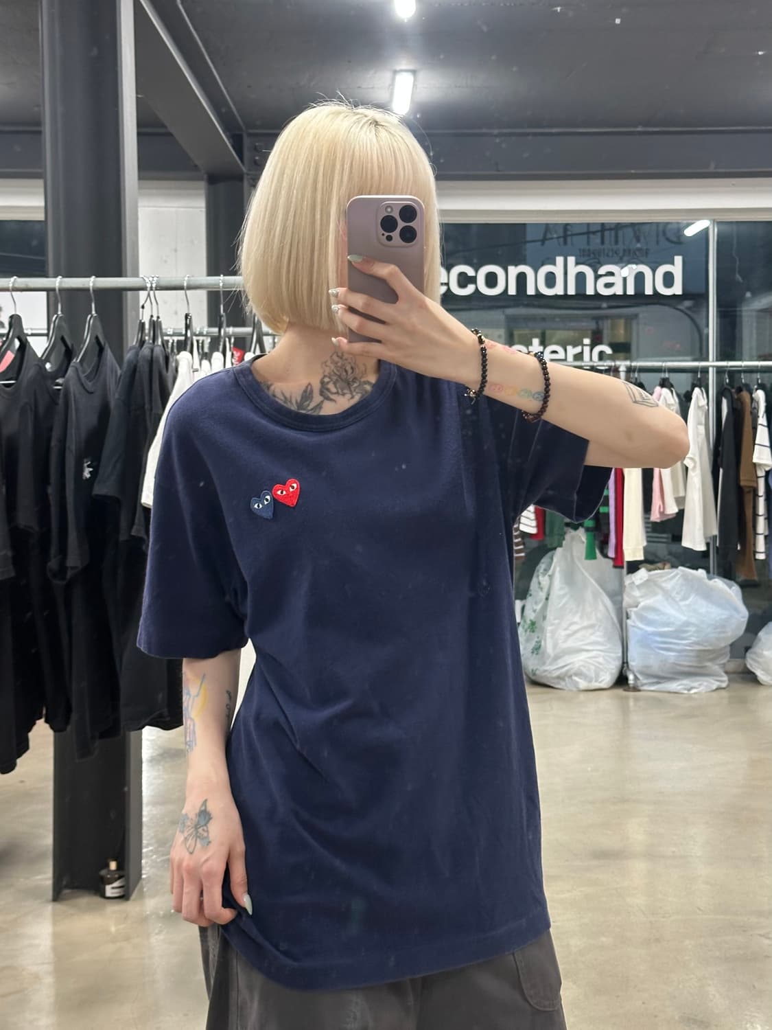 꼼데가르송 네이비 더블 하트 반팔 티셔츠 상품이미지3