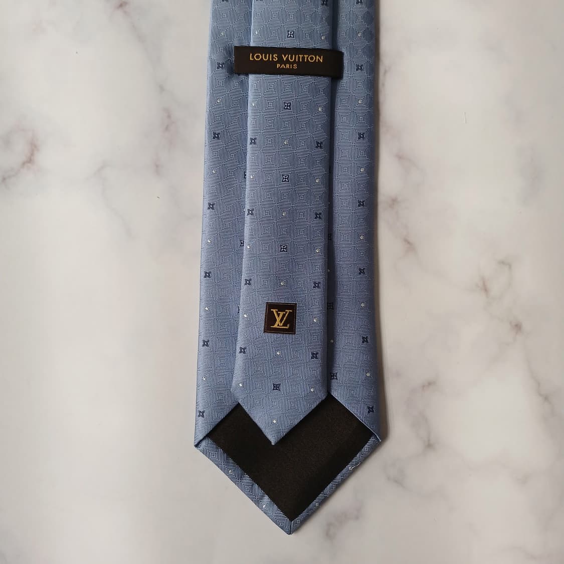 루이비통 실크 블루 시그니처 패턴 넥타이 9.6cm A+등급 E766
 상품이미지8