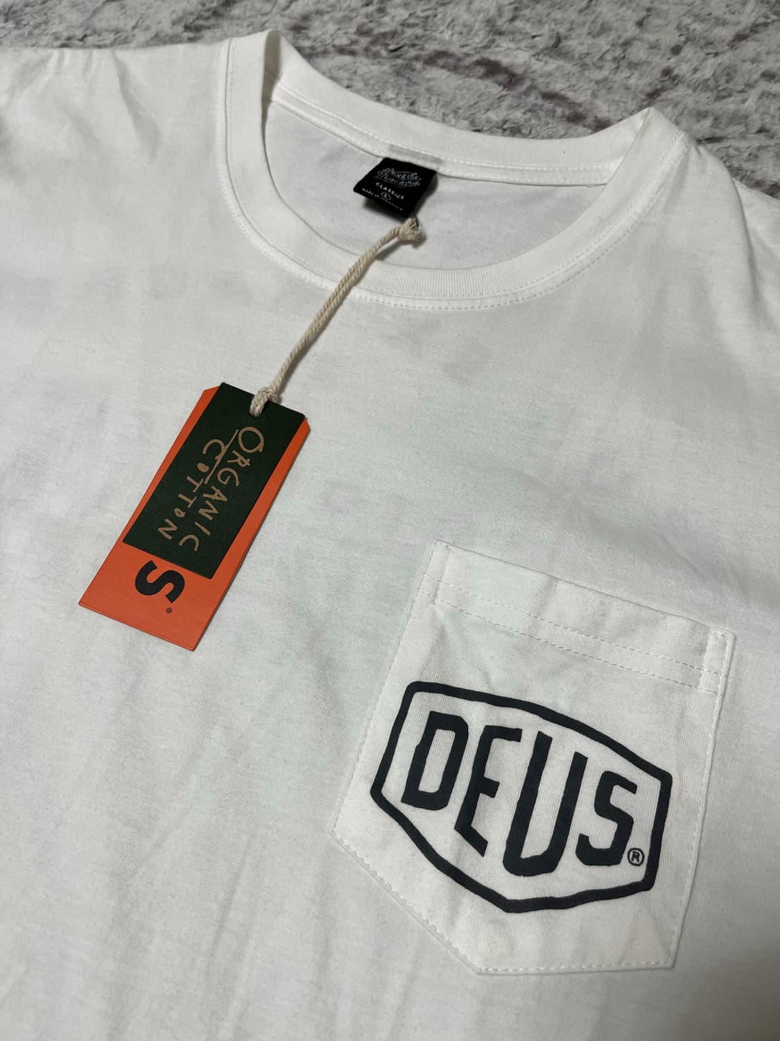 데우스 포켓 반팔 새상품 상품이미지3