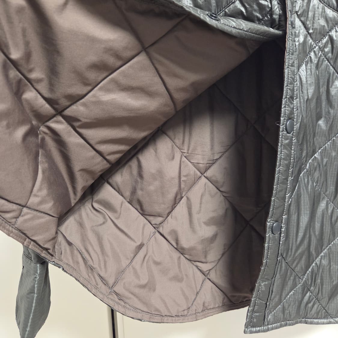Diesel 디젤 경량패딩 셔켓 M-L(95-100) 상품이미지5