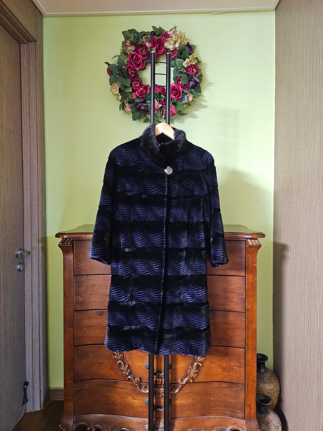 진도 끌레베 밍크카라 렉스쉬어드 코트 상품이미지1