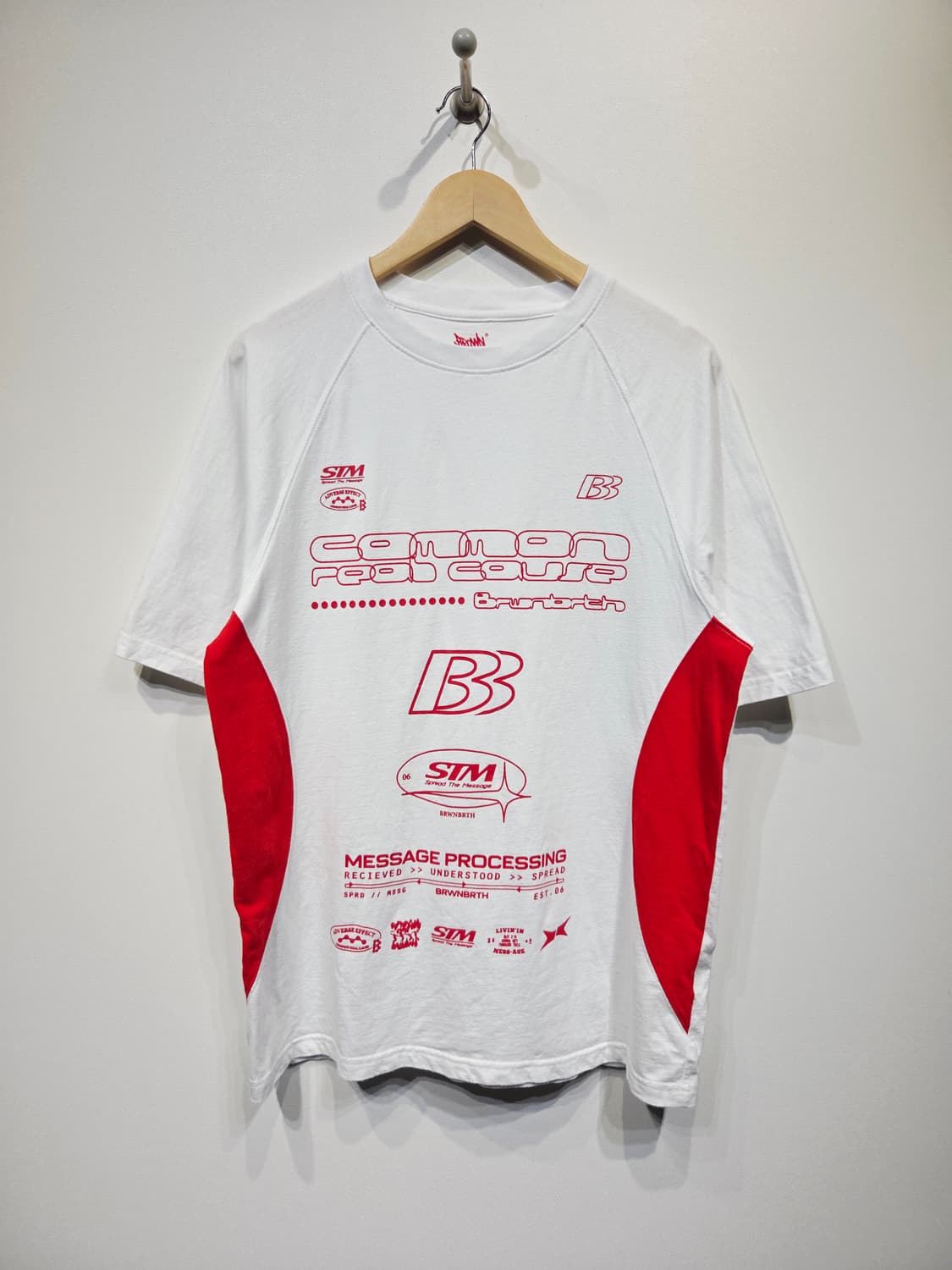 브라운브레스 그래픽 배색 라글란 반팔 티셔츠 상품이미지2