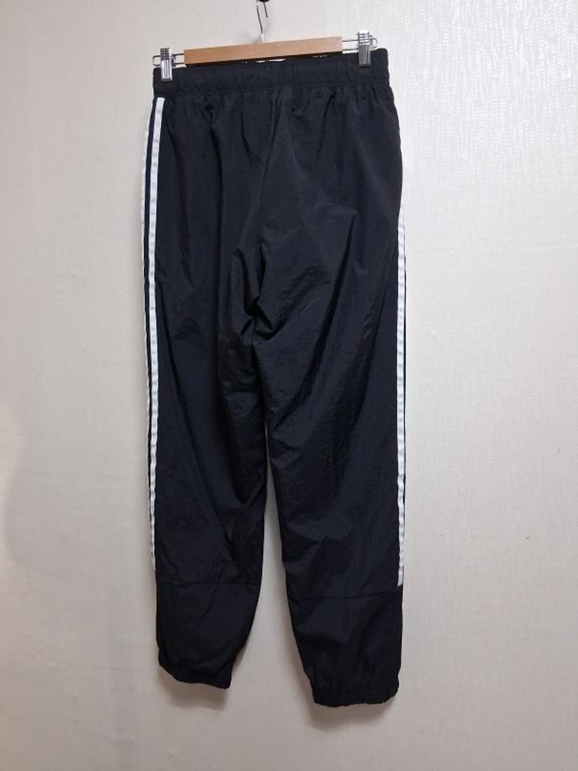 일본판 아디다스 검정 바람막이 트랙팬츠 안감유 여성 28까지 표기L
 상품이미지2