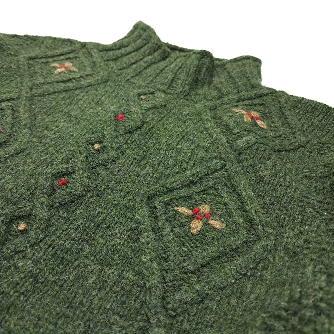 CL050 S 엘엘빈 포레스트 그린 플로럴 자수 헤비 울 하이넥 니트 상품이미지4