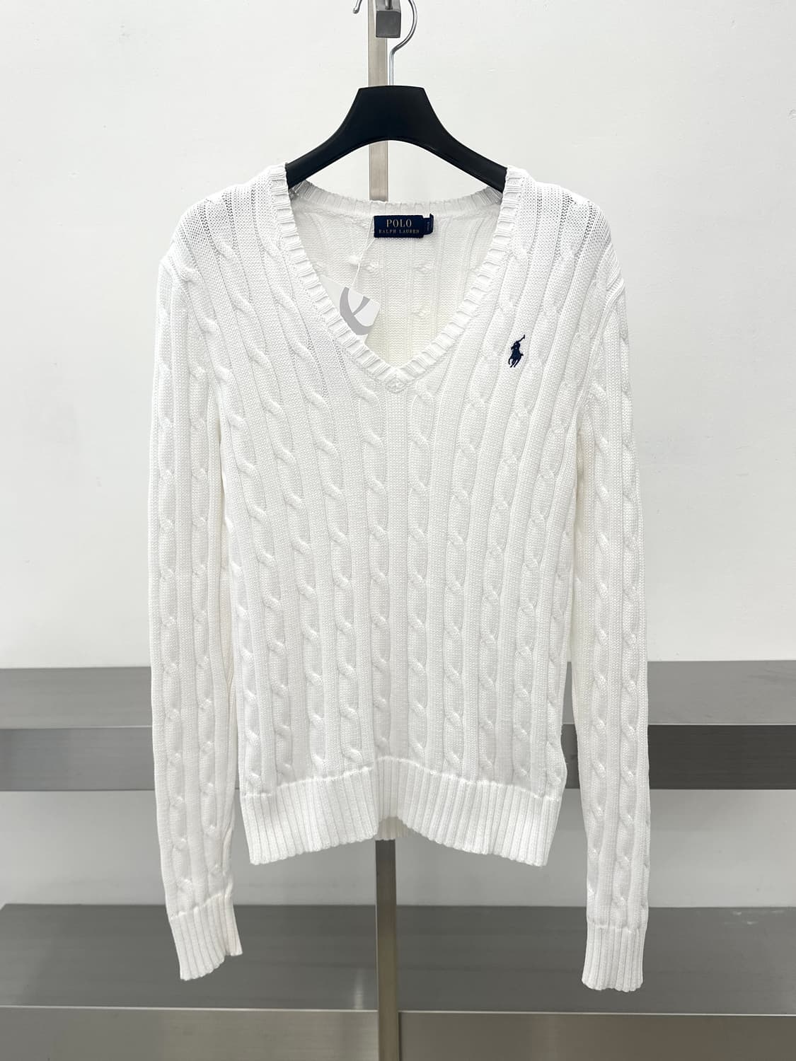 폴로 랄프로렌 화이트 V넥 케이블 니트  상품이미지2