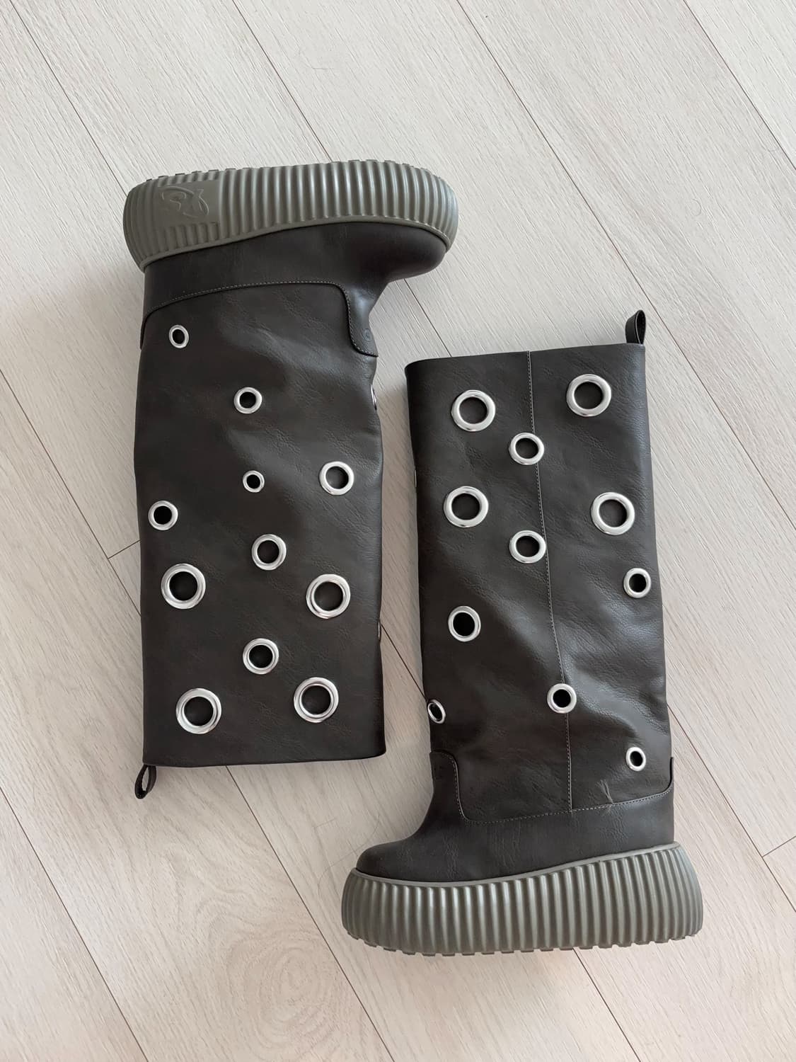 YELLO  아일릿 부츠 199X LIFTED TALL BOOTS 상품이미지1