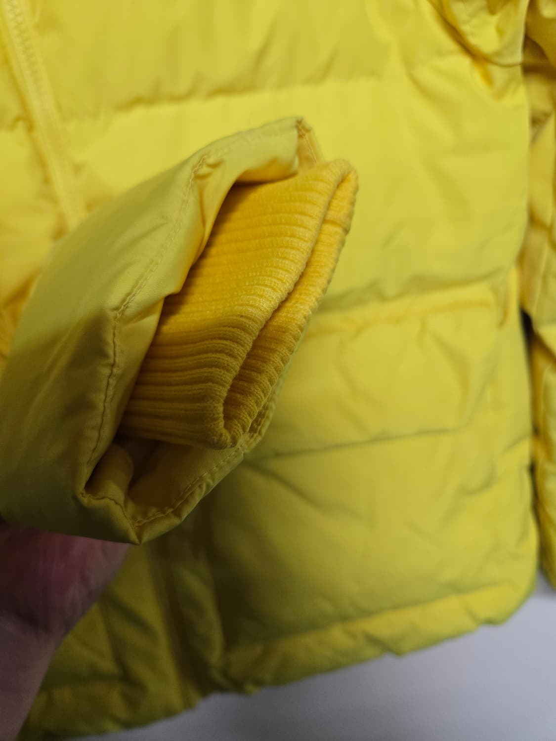 스파오 밝은 노란색 패딩 S (160/84A) 상품이미지4
