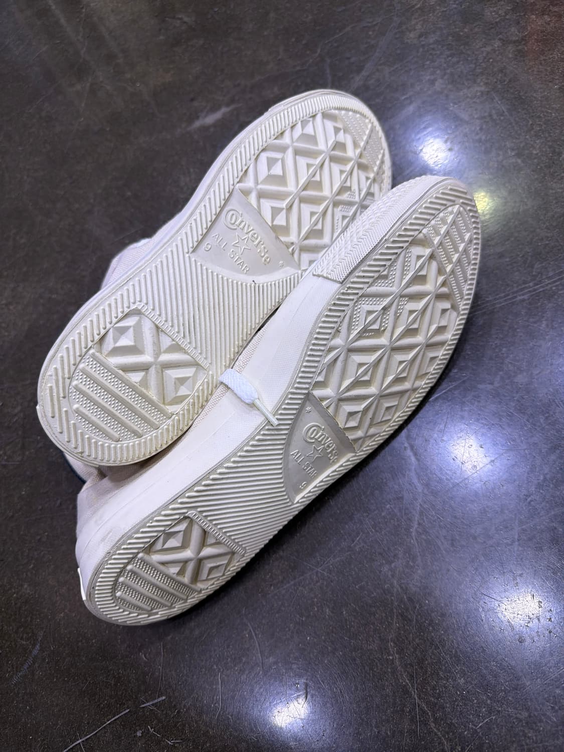 컨버스 꼼데가르송 싱글 하트 척 70 하이 스니커즈 275 상품이미지9