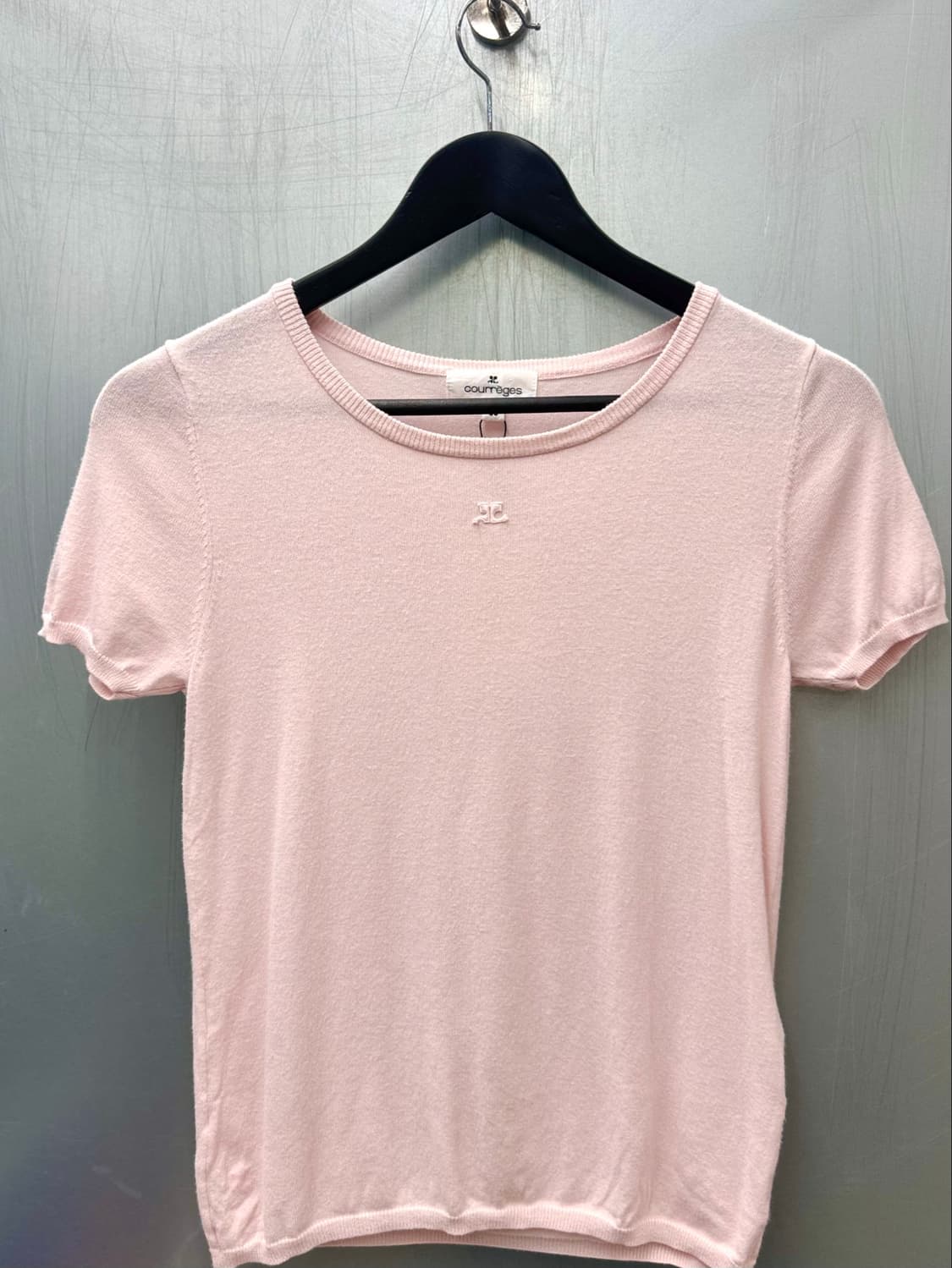 Courreges 꾸레쥬 연핑크색상 AC 로고 반팔 니트 티셔츠 상품이미지1