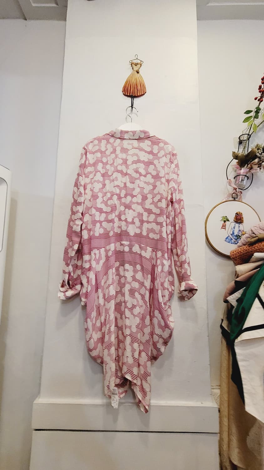mint designs 유니크 셔츠.le 연베이지 스티치 팬츠 상품이미지5