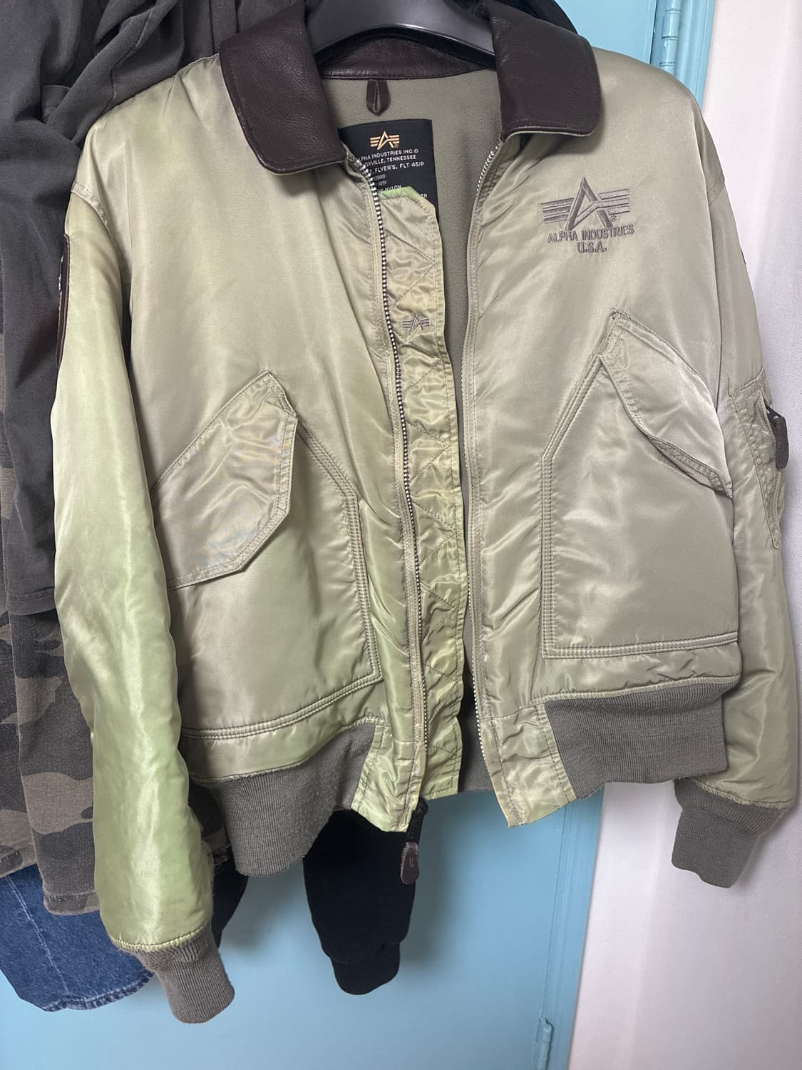 알파인더스트리 MA-1 플라이트 자켓 연카키 상품이미지1