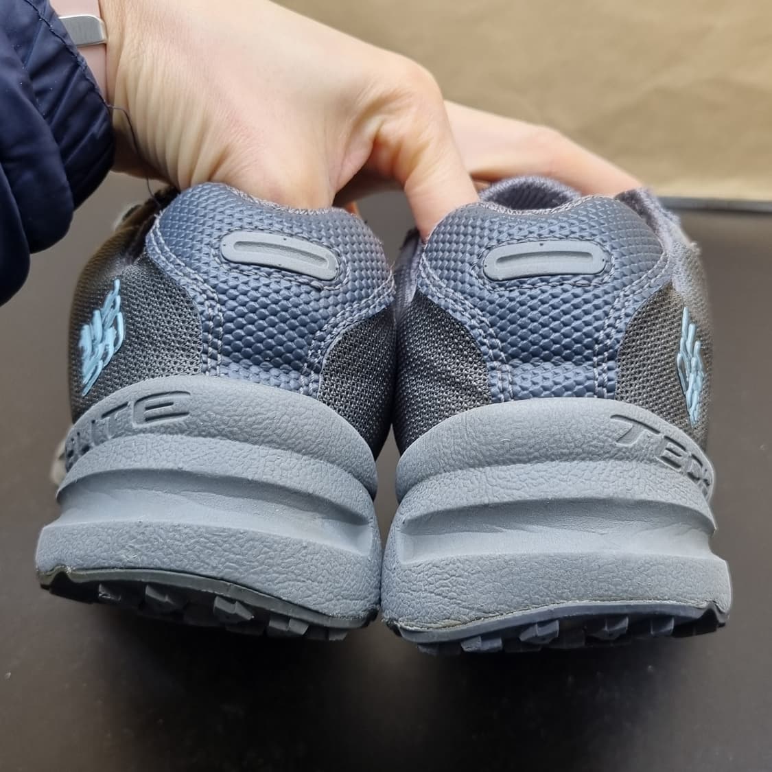 컬럼비아 아웃드라이 트레킹 등산화230 상품이미지4