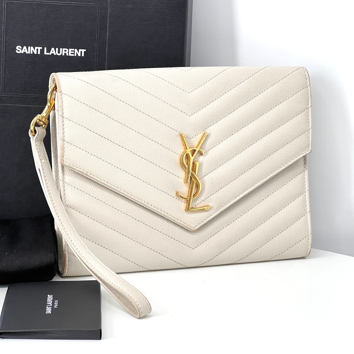 생로랑 모노그램 엔벨로프 클러치백 (617662) 상품이미지2