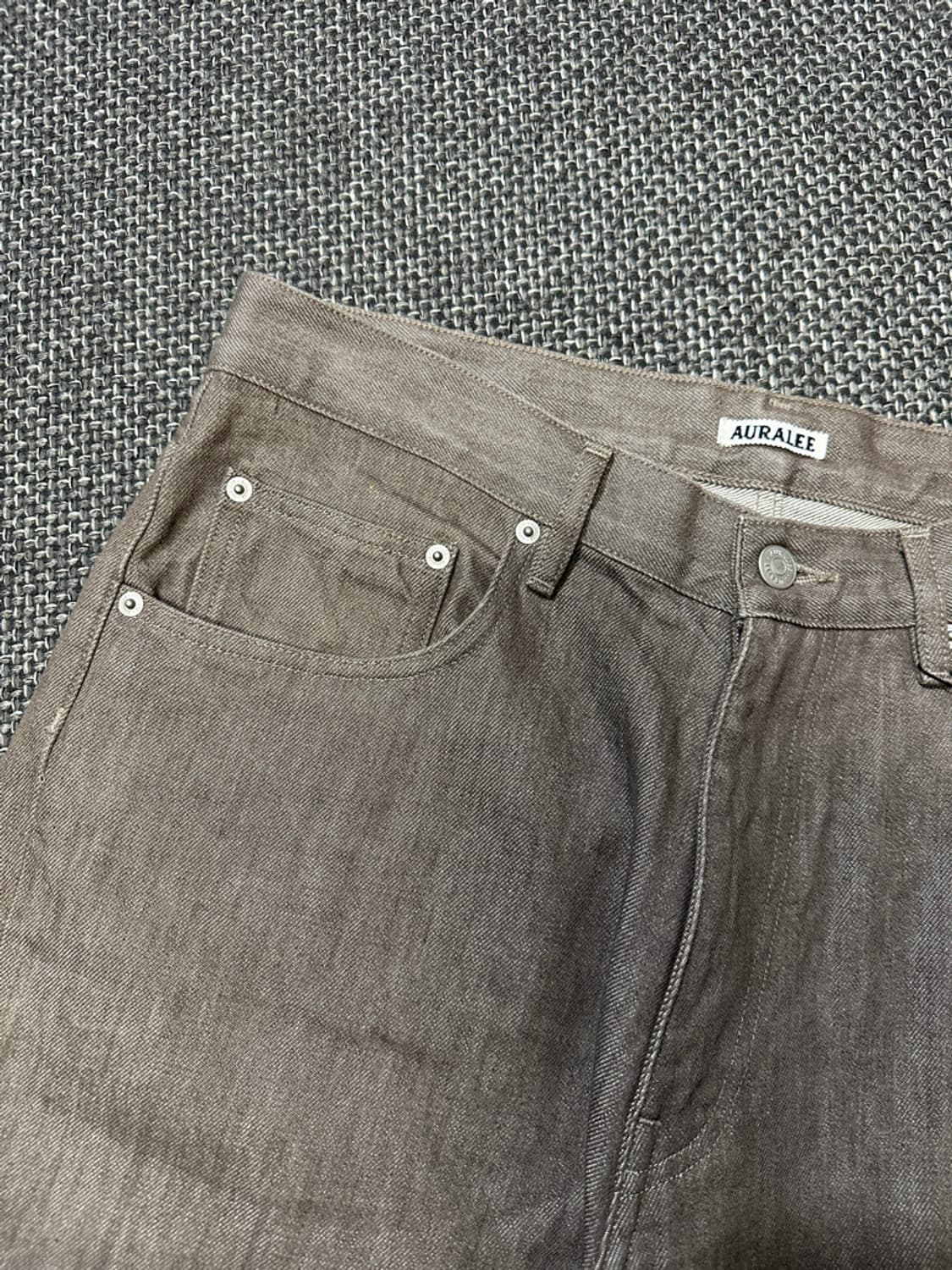 오라리 하드 트위스트 데님 와이드 팬츠 모카 브라운 상품이미지3