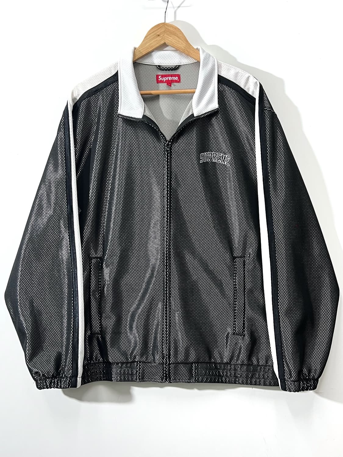 Supreme 18ss Bonded Mesh Track Jacket 상품이미지2