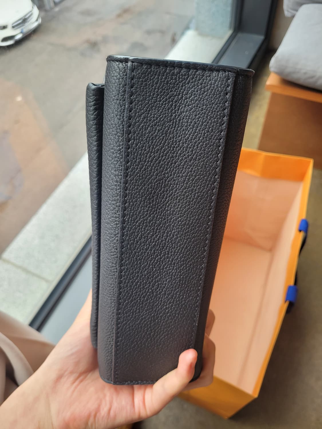 루이비통 마이락미 체인백 블랙 상품이미지6