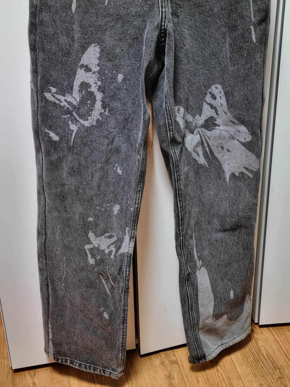 팬시클럽 나비 프린팅 블랙 데님 팬츠 상품이미지3