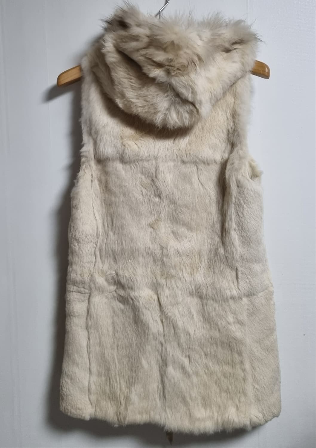 85 (S) 써스데이아일랜드 아이보리 레빗,라쿤퍼 후드 베스트 상품이미지2