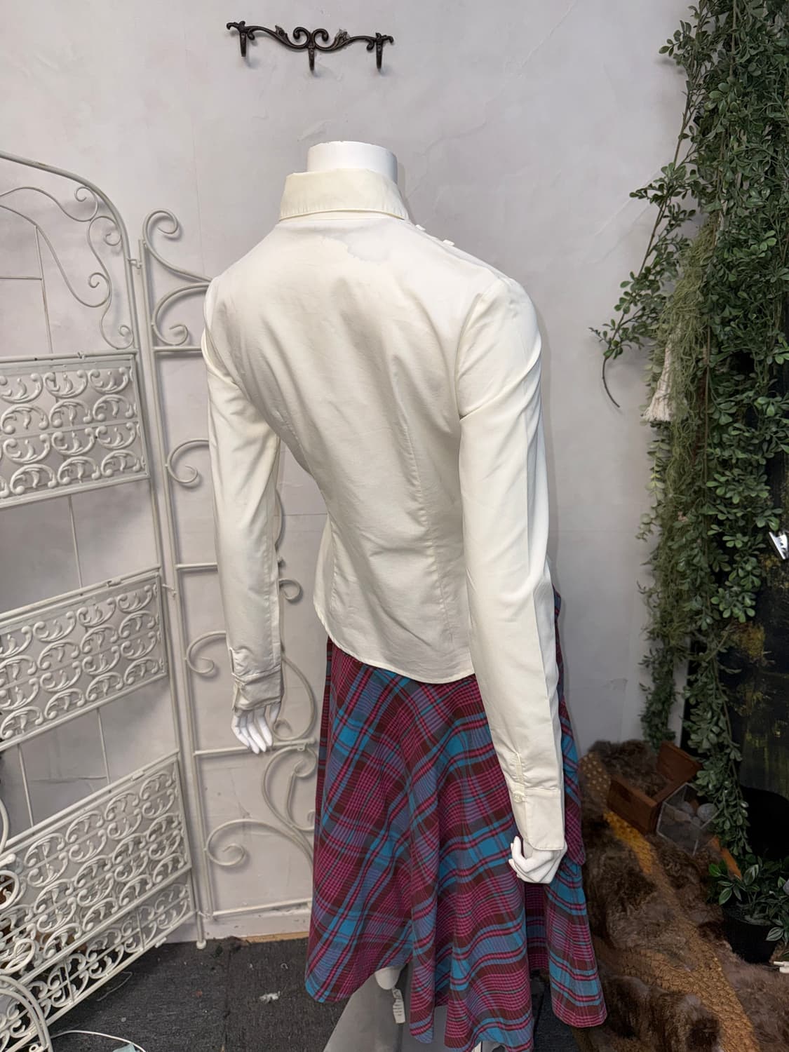 Ivory wrinkled frill detail shirt 상품이미지6