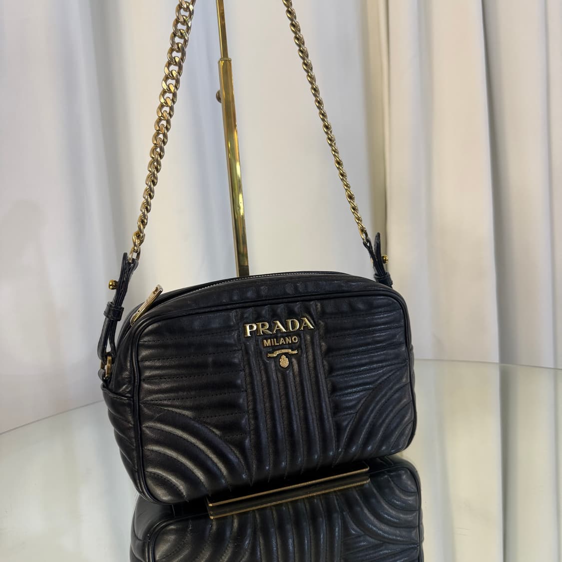 프라다 다이어그램 금장 체인백 상품이미지2