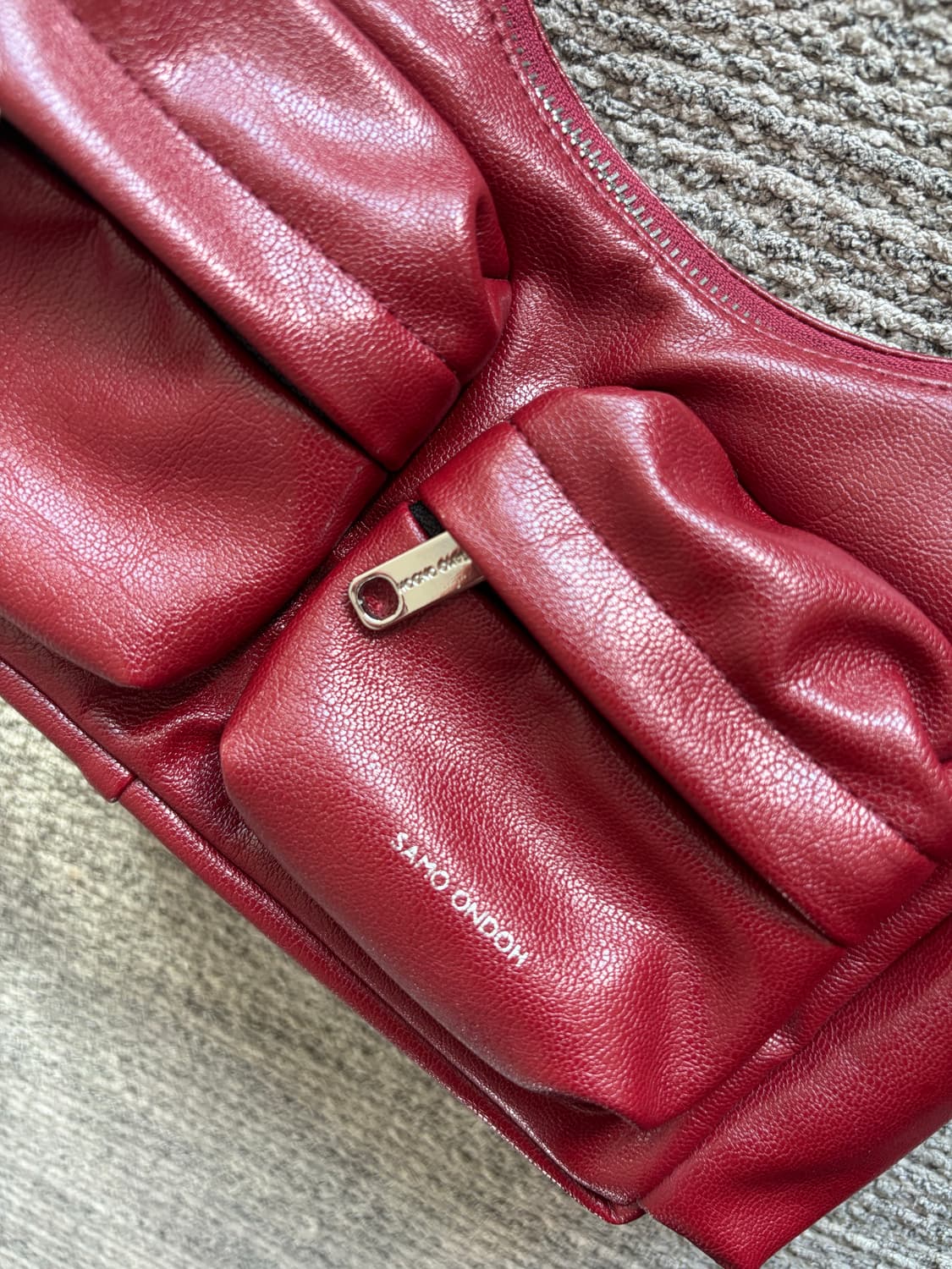 세이모온도 포켓 머그백 M goat red 상품이미지3