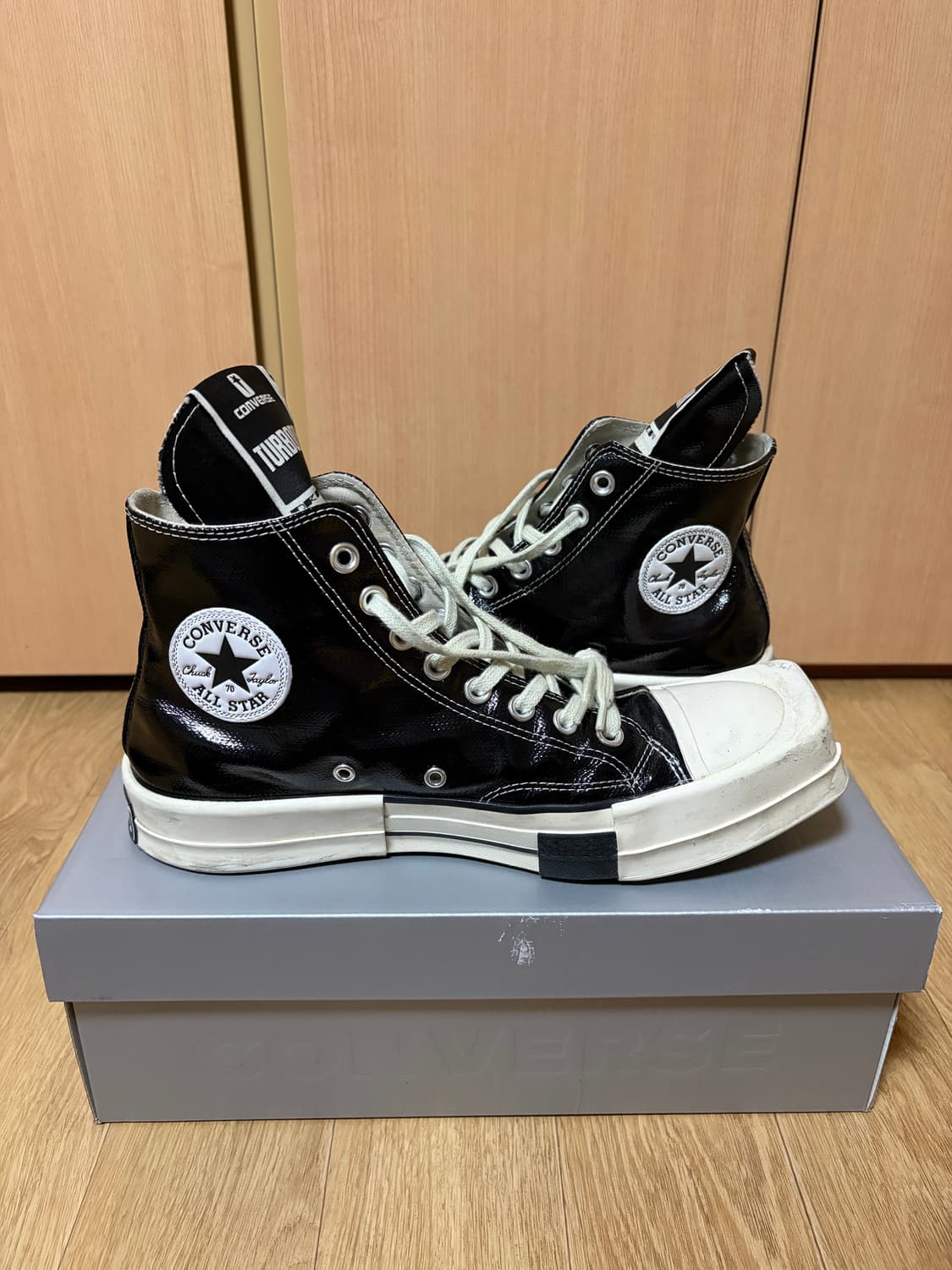 (270) 컨버스 x 다크쉐도우 터보다크 척 70 하이 블랙 래커드 데님 상품이미지3