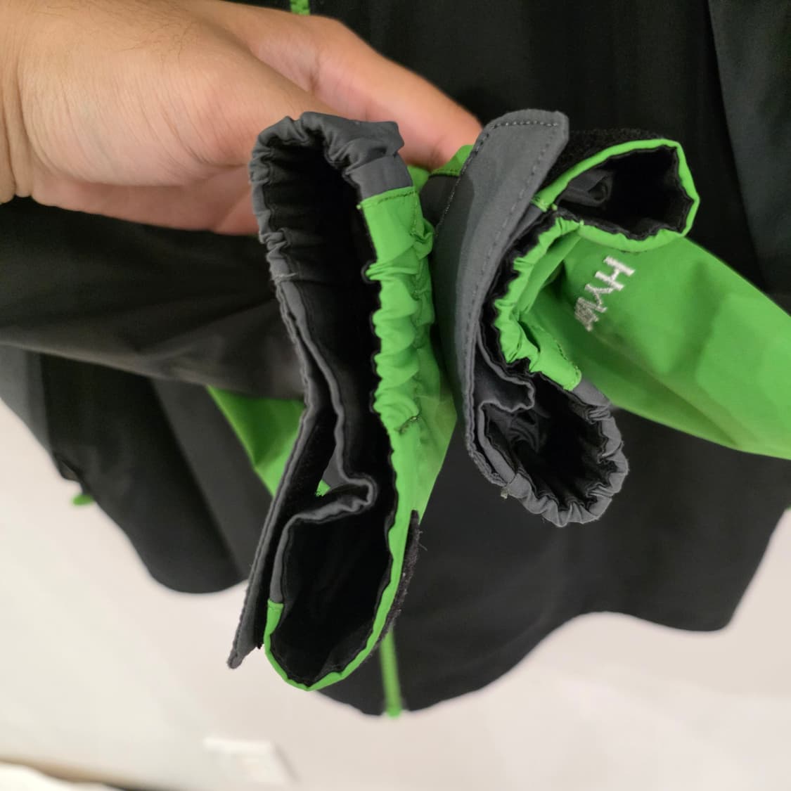 노스페이스 바람막이 90 그린/블랙/그레이 상품이미지2