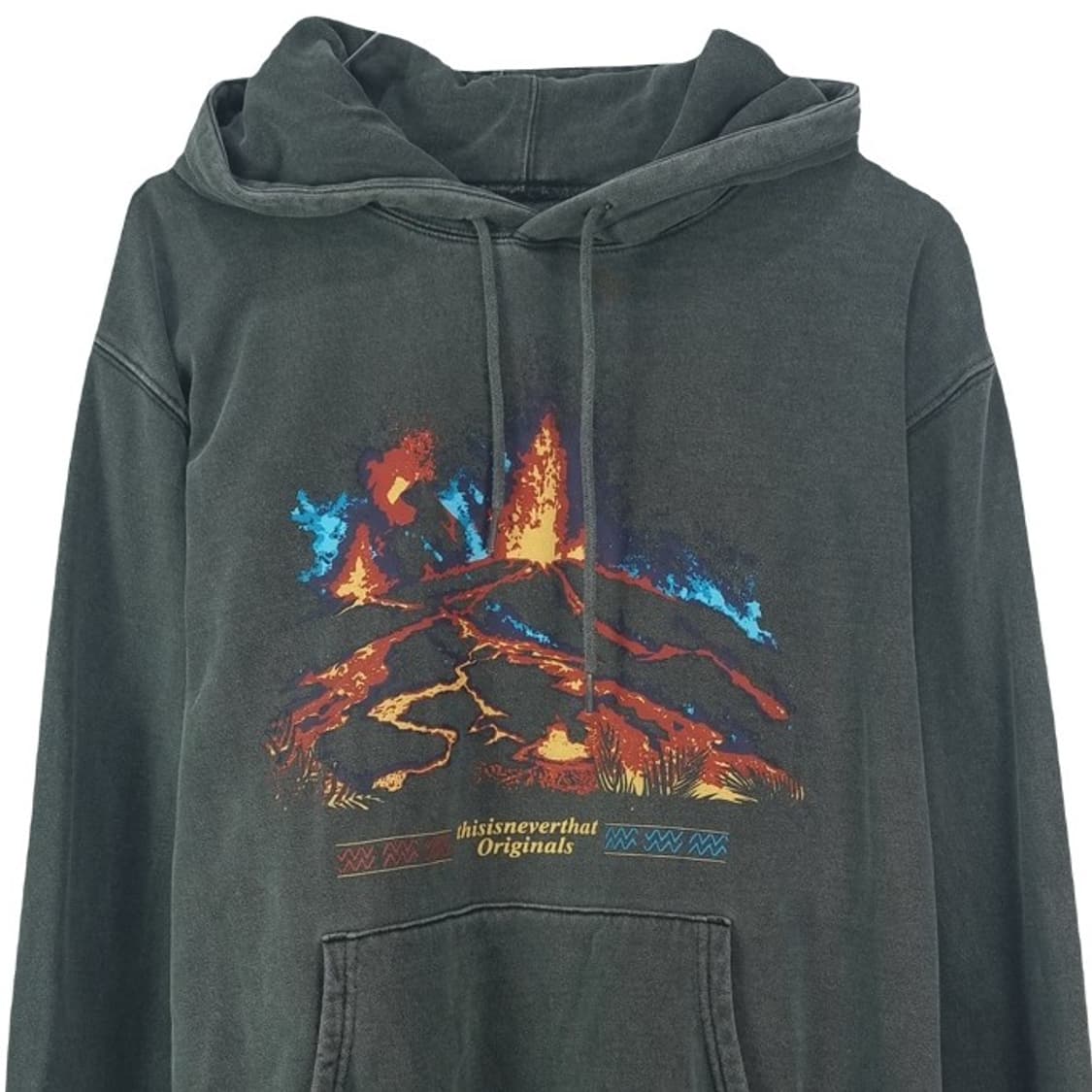 [디스이즈네버댓] 빈티지 그래픽 프린팅 오버핏 후드티 챠콜 M18800 상품이미지4