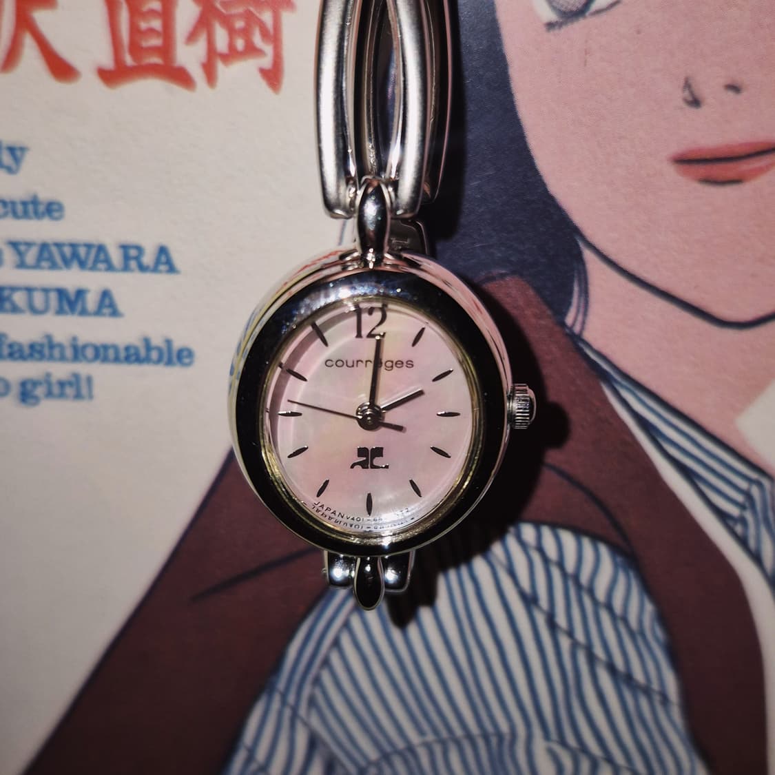 90s 꾸레쥬 핑크 자개 오발 손목 시계 상품이미지7
