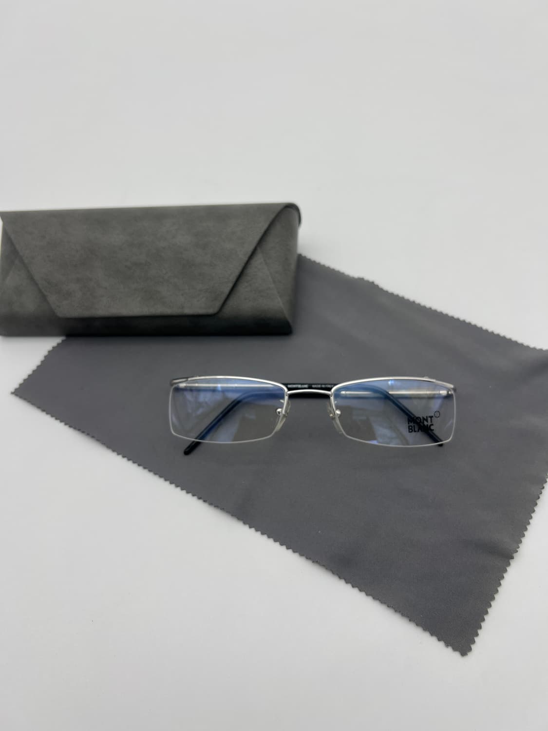 몽블랑 MONTBLANC 직사각 반무테 안경 MB122 H60 상품이미지1