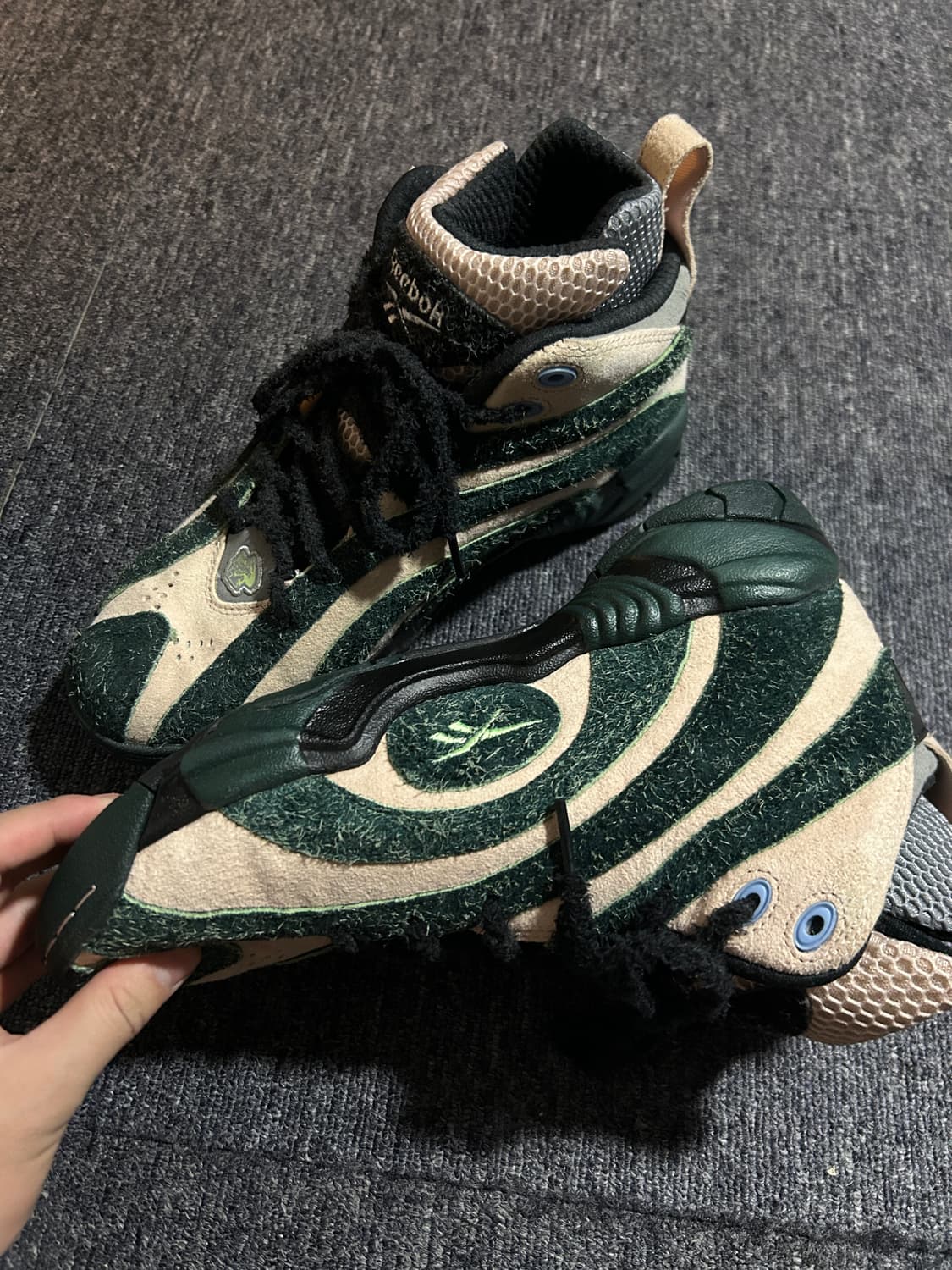 [280] 리복x브레인데드 샤크노시스 소프크 에크루 다크 포레스트 상품이미지4