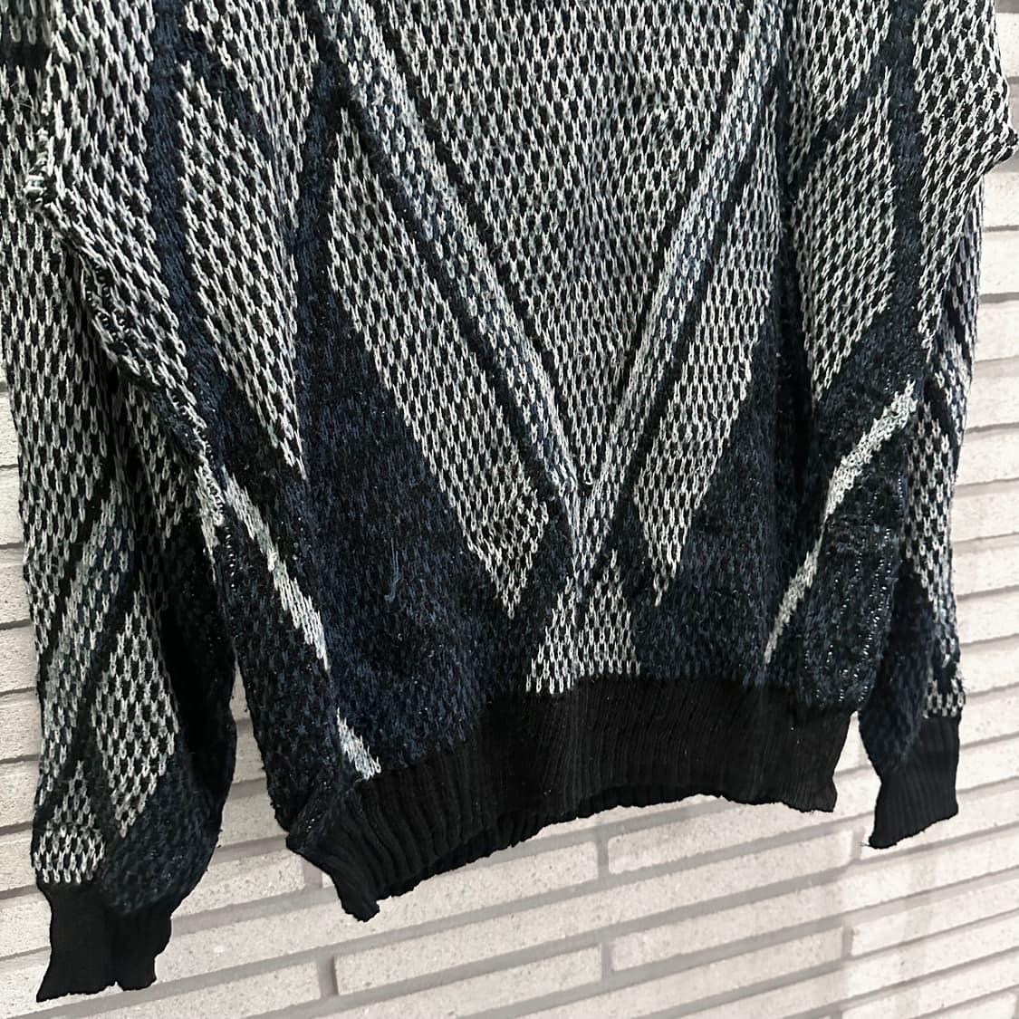 JPN VINTAGE 올오버 V쉐입 패턴 니트 컬러블럭 디테일 상품이미지5